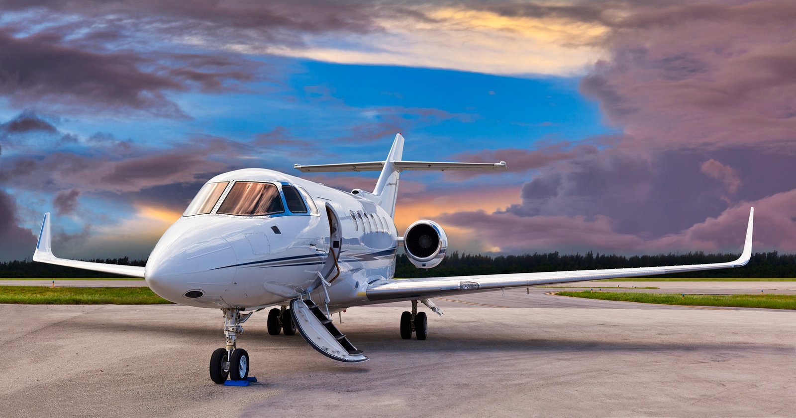ggr aviation bottom image